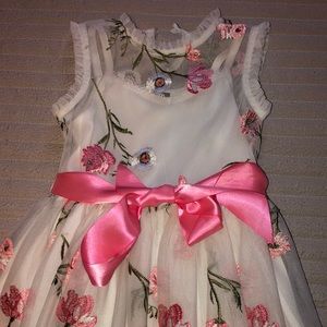 Perfect condition girls formal event dress 👗 💕